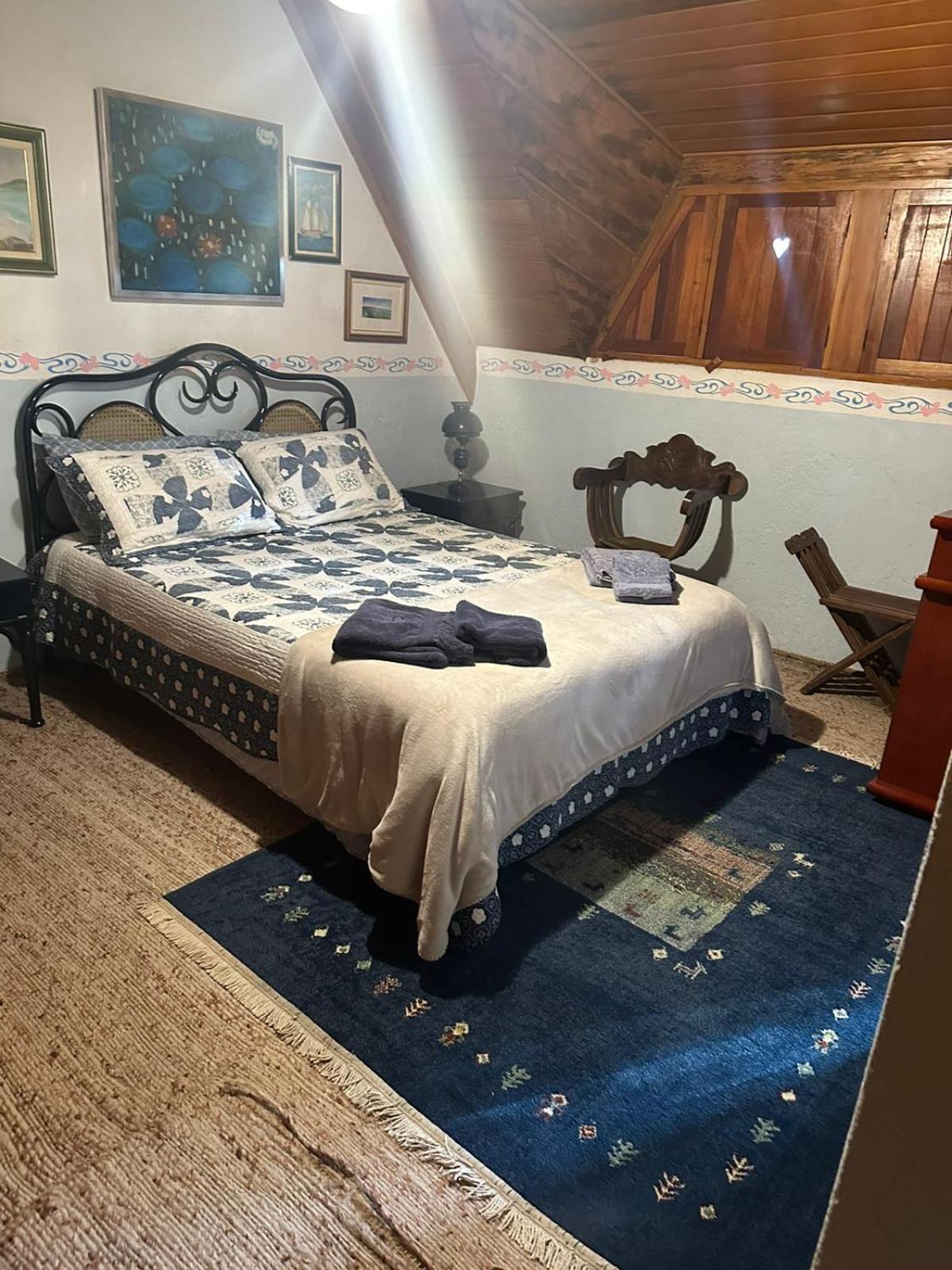 Сasa de vacaciones Chez Regina Campos do Jordão